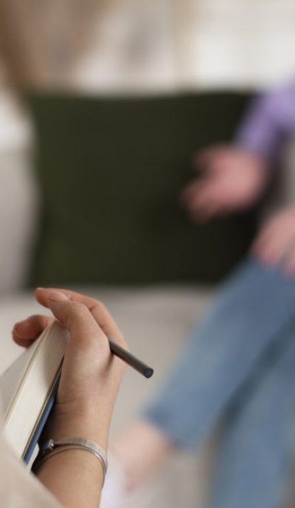 Talia Singer Therapy at Yonge and Eglinton in Toronto Ontario